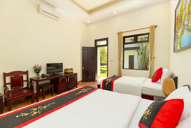 Hotel Hoang Bach Resrot