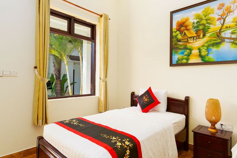 Hotel Hoang Bach Resrot