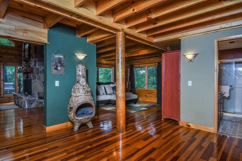 Cabernet Chalet