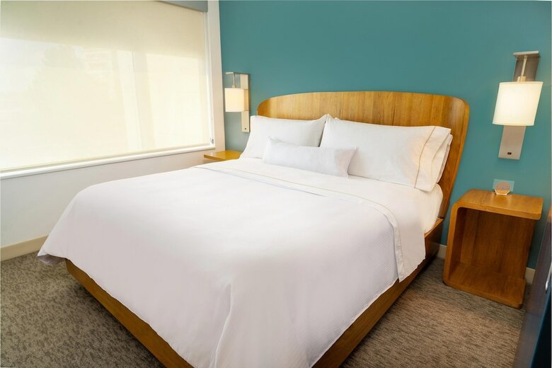 Hotel Element Sacramento Airport