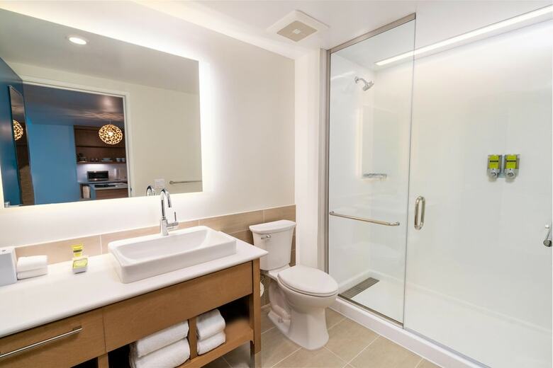 Hotel Element Sacramento Airport