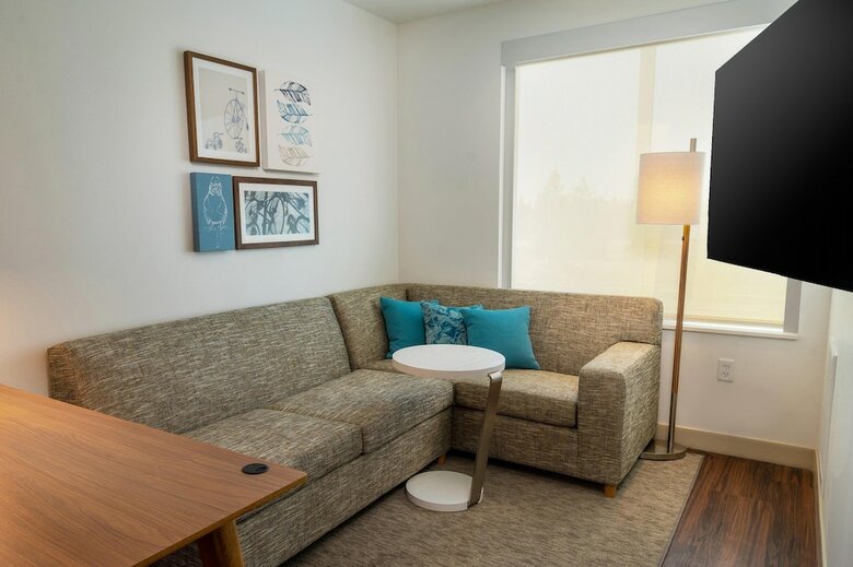 Hotel Element Sacramento Airport