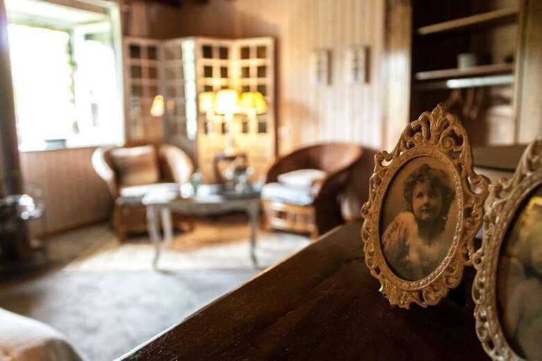 Hotel Le Pr�s Du Roc Chambres D'h�tes