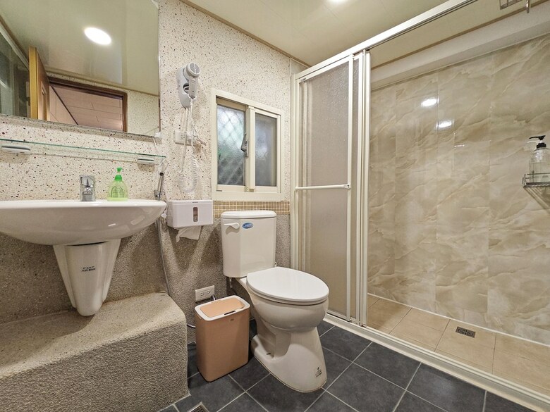 Hotel Qu Hi Home Stay