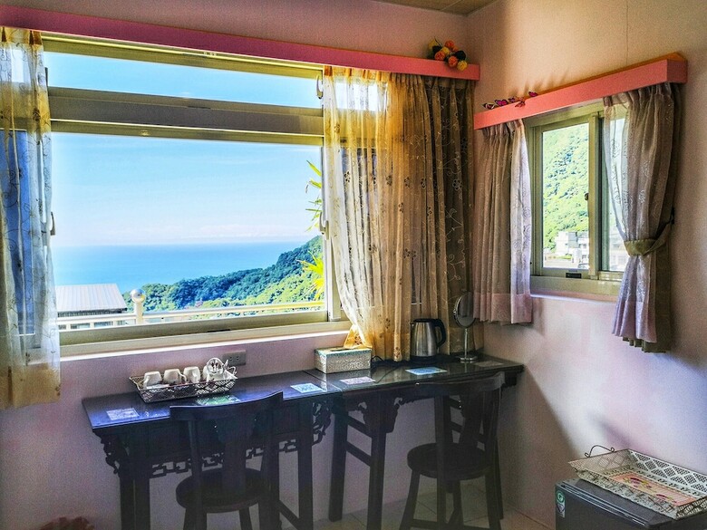 Hotel Qu Hi Home Stay