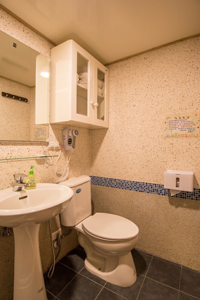 Hotel Qu Hi Home Stay