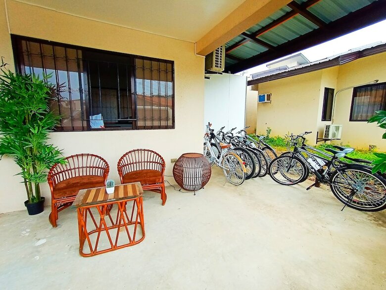 Hotel Cycling House Kura