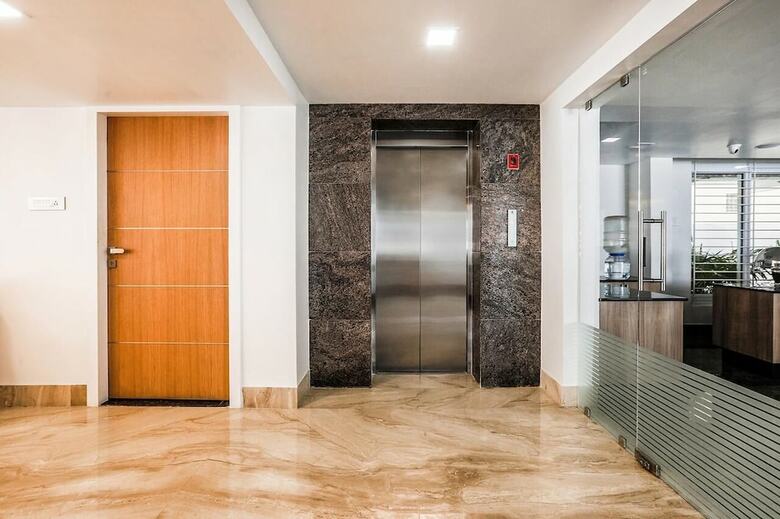 Hotel The Avenue Suites