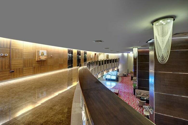 Aryana Hotel