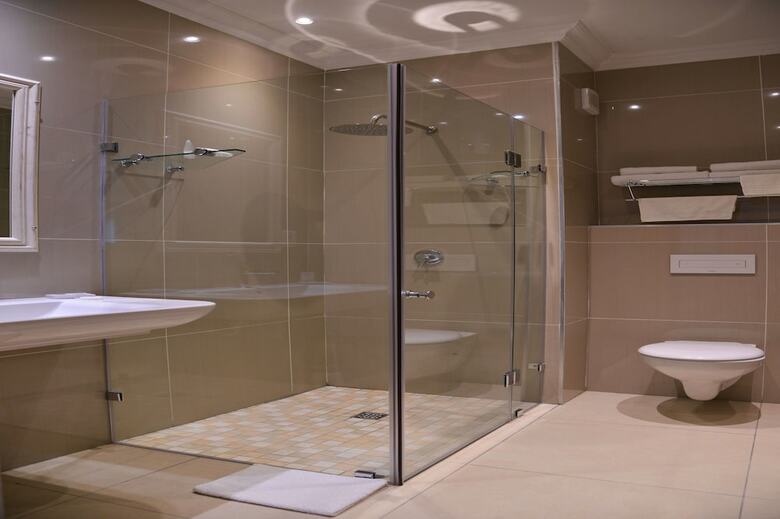 Hotel Val Du Charron Guest House & Wine Estate