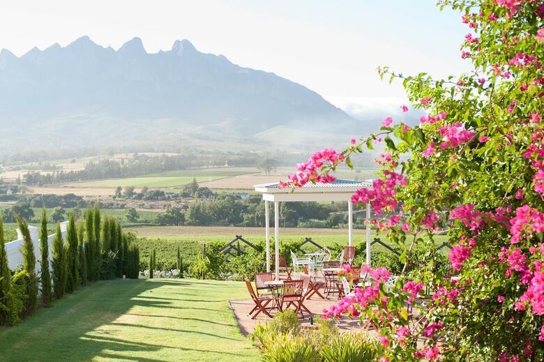 Hotel Val Du Charron Guest House & Wine Estate