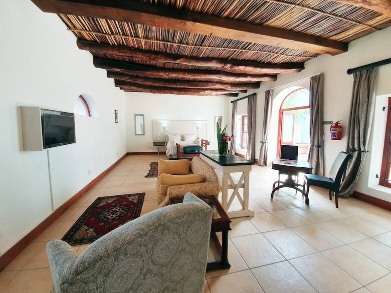 Hotel Val Du Charron Guest House & Wine Estate