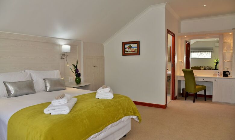 Hotel Val Du Charron Guest House & Wine Estate