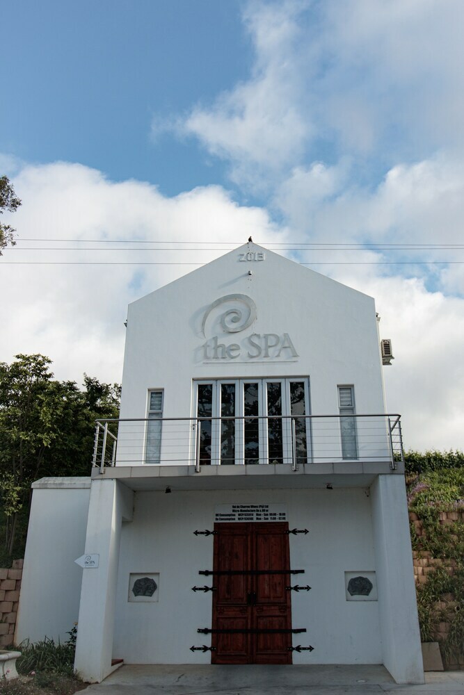 Hotel Val Du Charron Guest House & Wine Estate