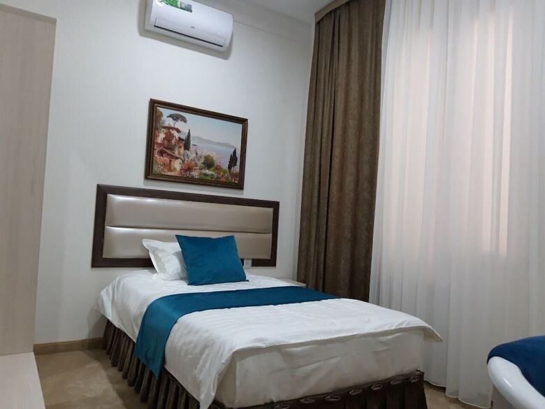 Globus Hotel