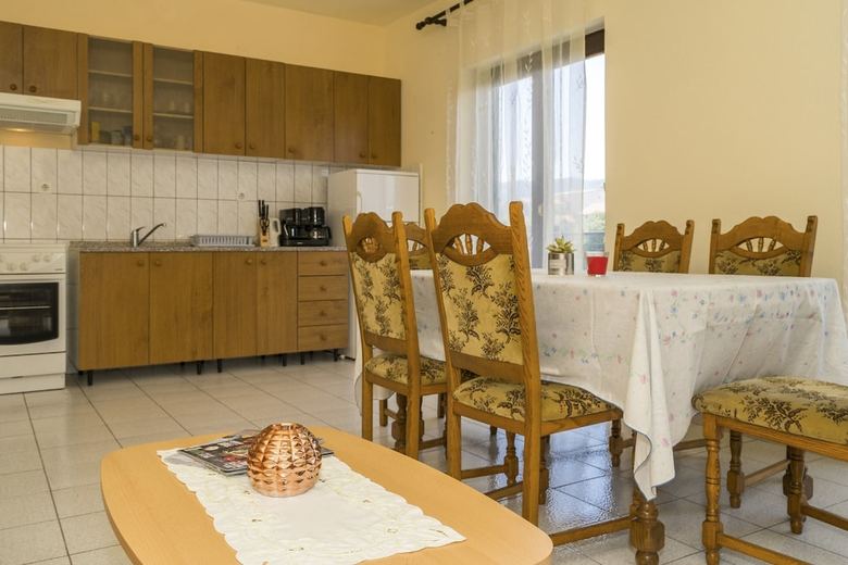 Apartment Ivo