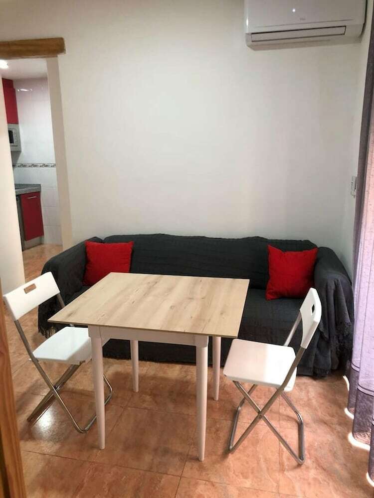Apartment With 2 Bedrooms In Granada, With Wifi