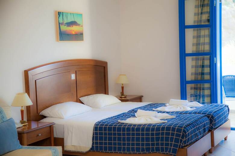 Aparthotel Blue Waves Studios