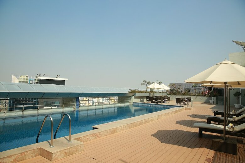 Hotel Radisson Hyderabad Hitec City