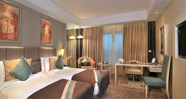 Hotel Radisson Hyderabad Hitec City
