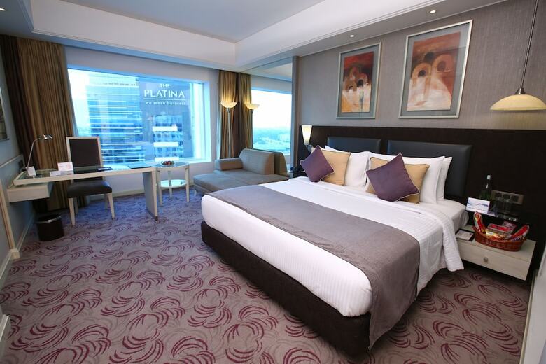 Hotel Radisson Hyderabad Hitec City