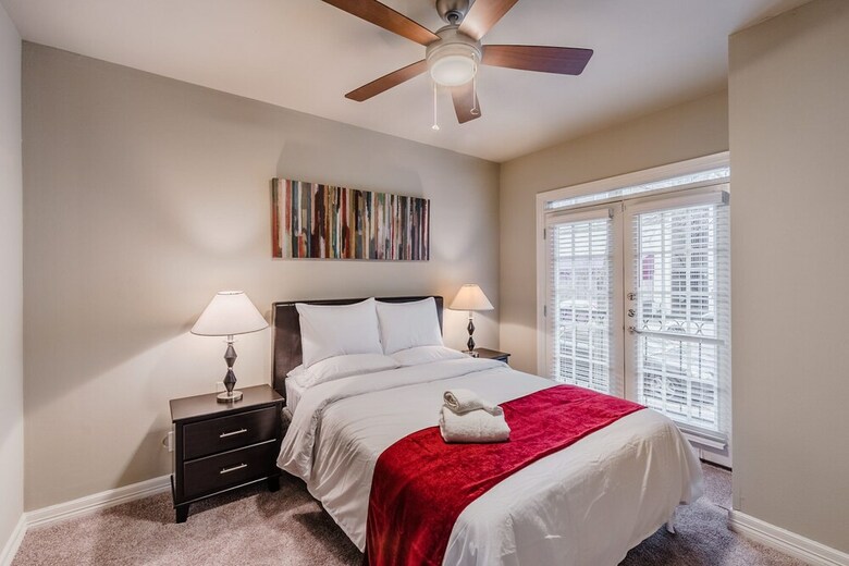 Hotel Corporate Stays - Uptown Dallas
