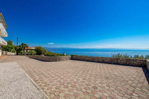 Apartments Davor