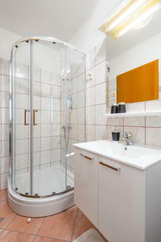 Apartments Davor