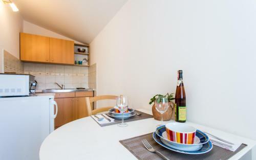 Apartments Luka