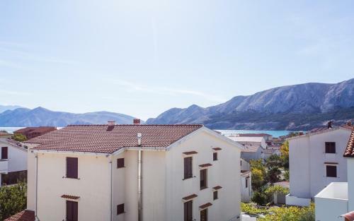 Apartments Luka