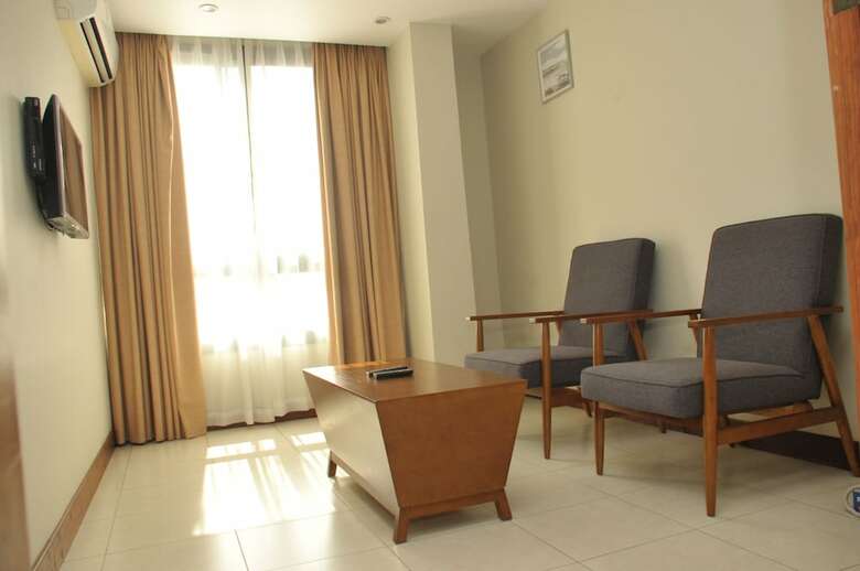 Bed & Breakfast Ngalawa Place