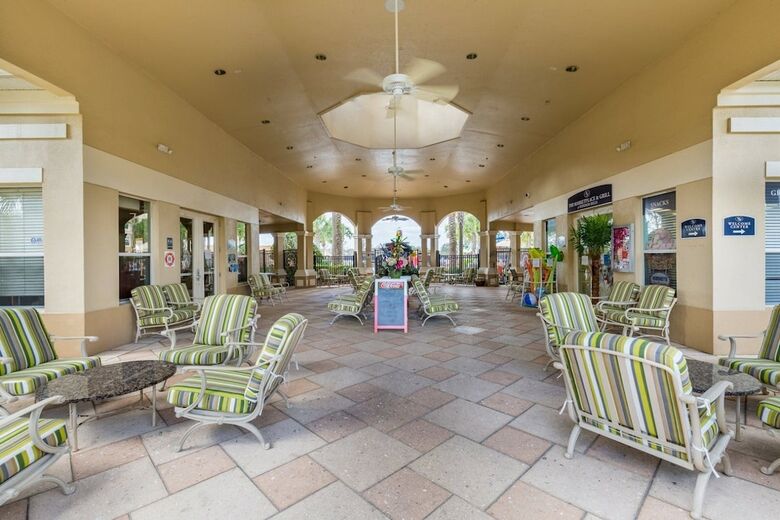 Beautiful Windsor Hills 4 Bedroom Pool Home