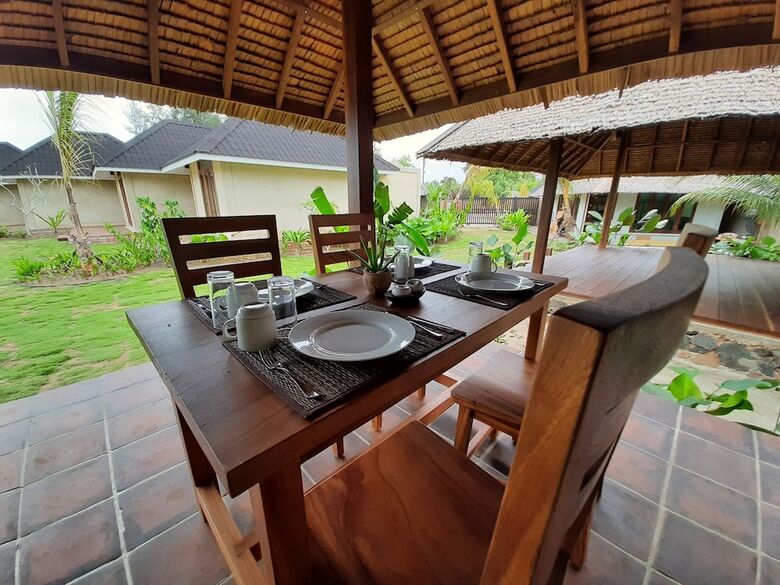 Hotel The Kelong Trikora Resort
