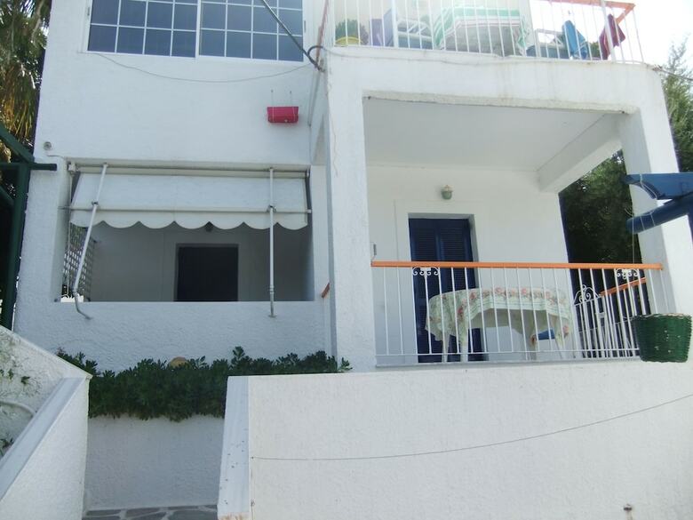 Aparthotel Tatsis Apartments