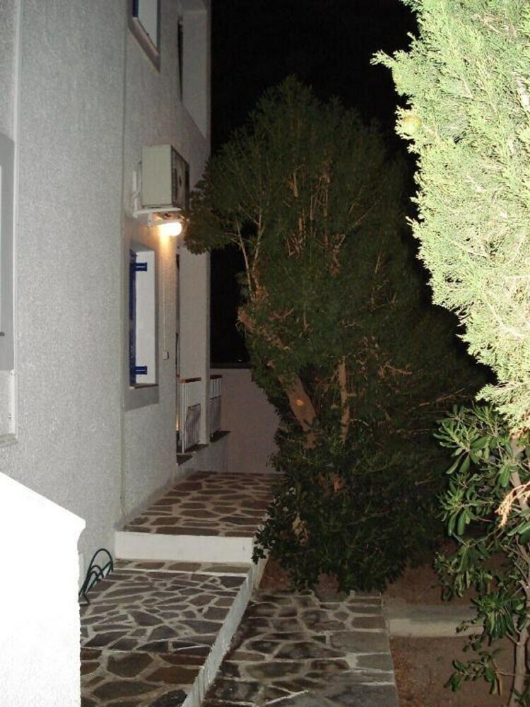 Aparthotel Tatsis Apartments