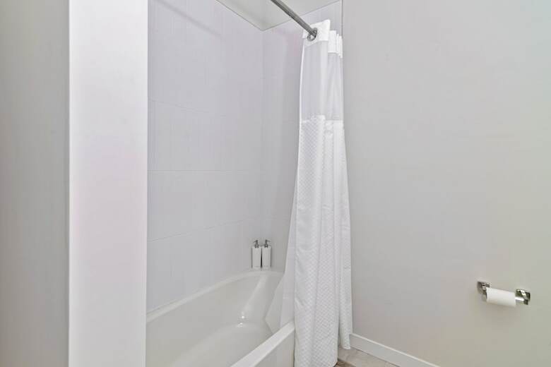 Hyatus Downtown At Yale - Stunning Luxury Apartments