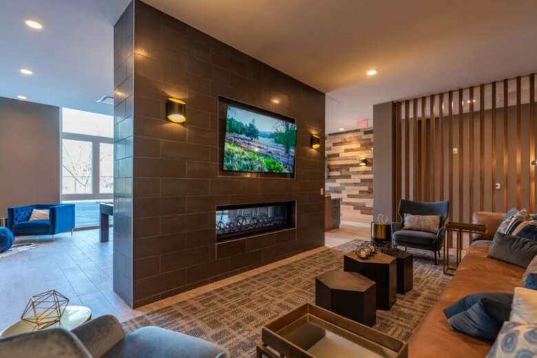 Hyatus Downtown At Yale - Stunning Luxury Apartments
