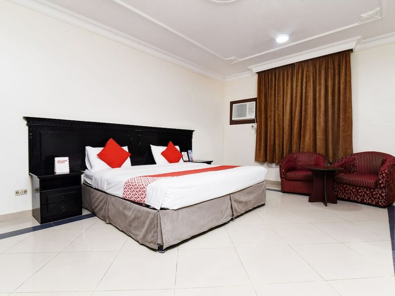 Oyo 367 Season Hotel