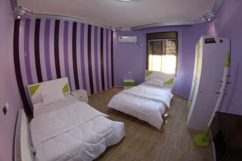 Bed & Breakfast Deluxe Villa Guest House