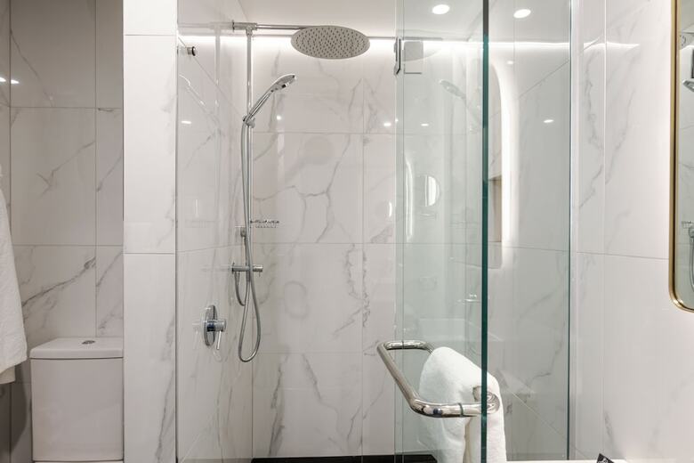 The Muse Christchurch, Art Hotel