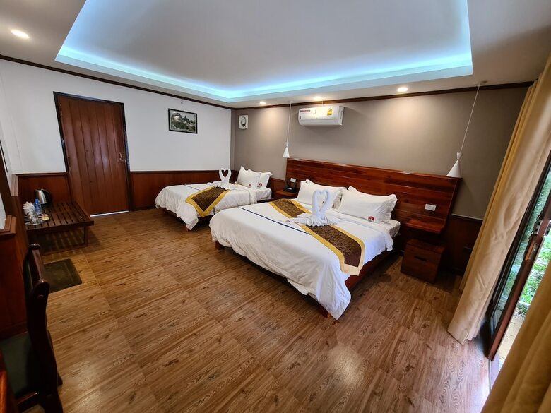 Lisha Grand Hotel