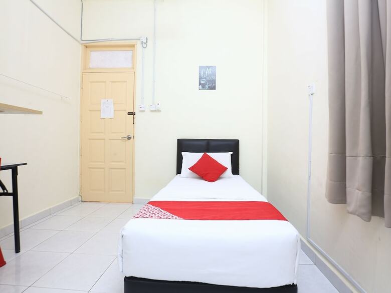 Oyo 89640 Hotel Pelangi Marang
