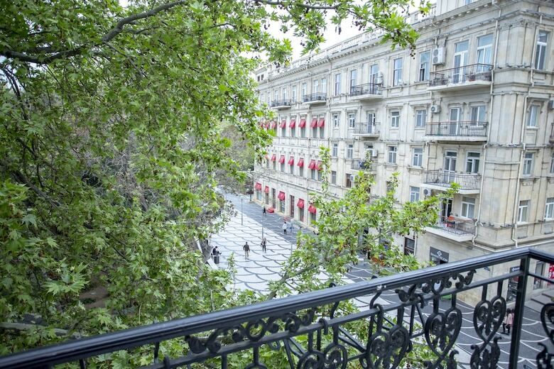 La Casa Nizami Hotel