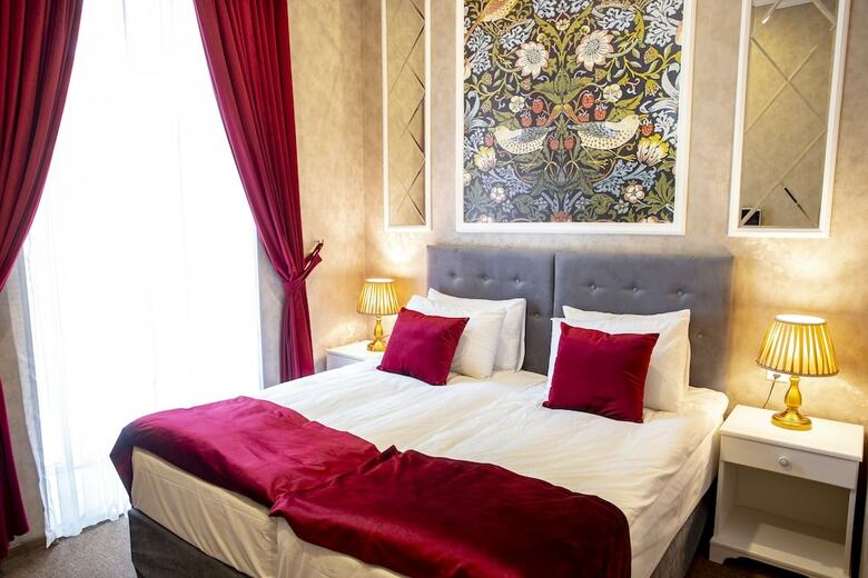 La Casa Nizami Hotel