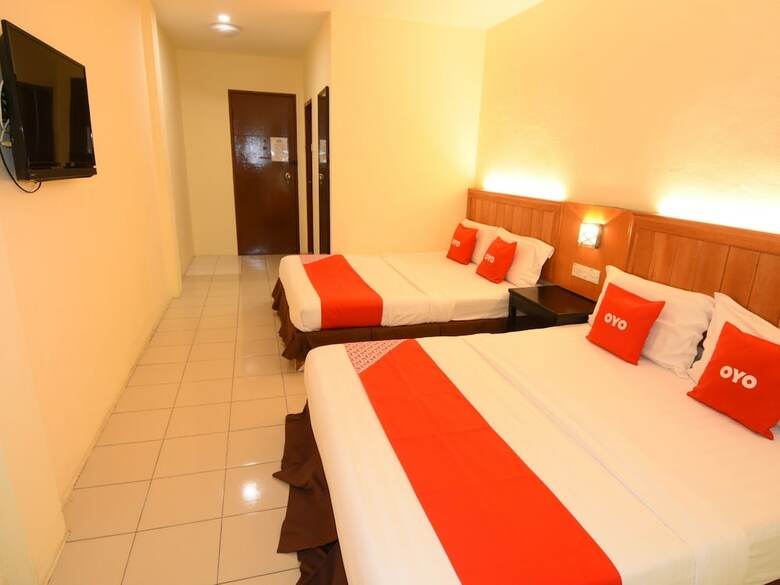 Oyo 89627 Hotel Sarina
