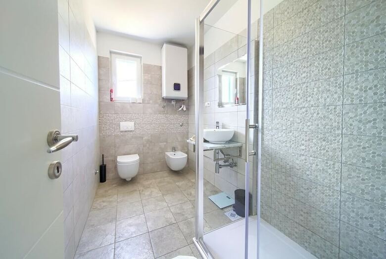 Apartments Mali Nono
