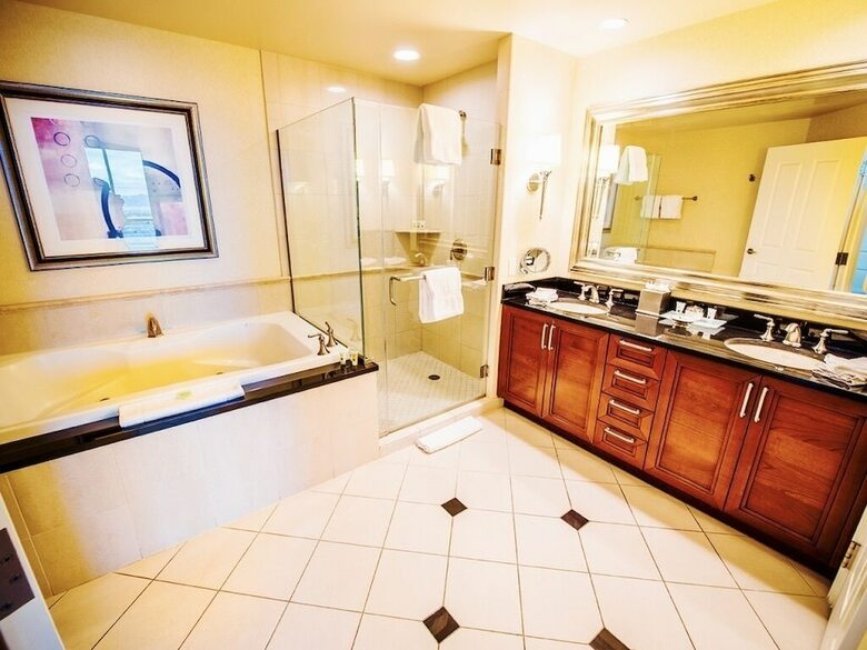 Hotel Abz Signature Suites
