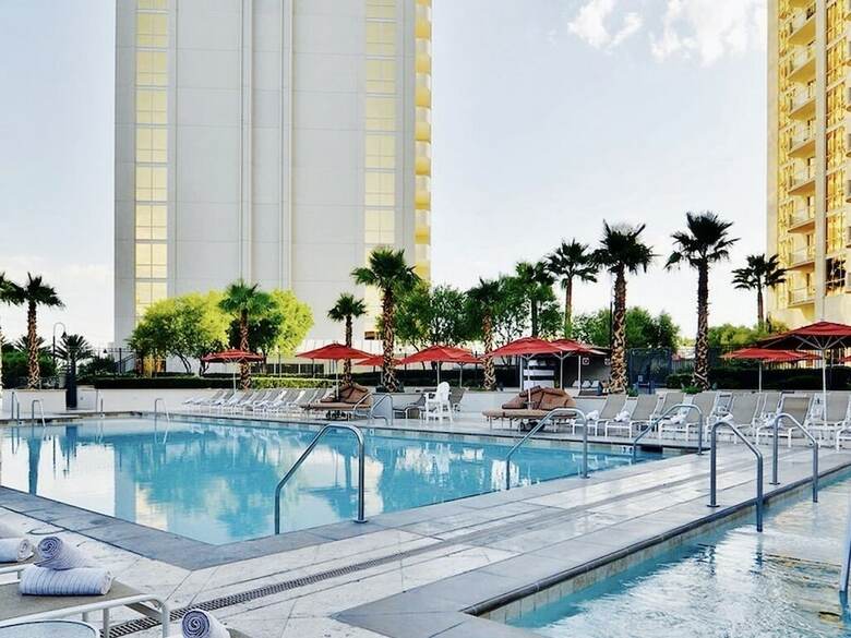 Hotel Abz Signature Suites
