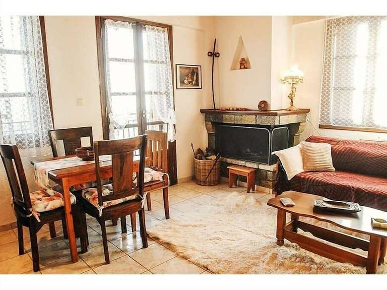 Apartamentos Traditional Charming Stone Chalet