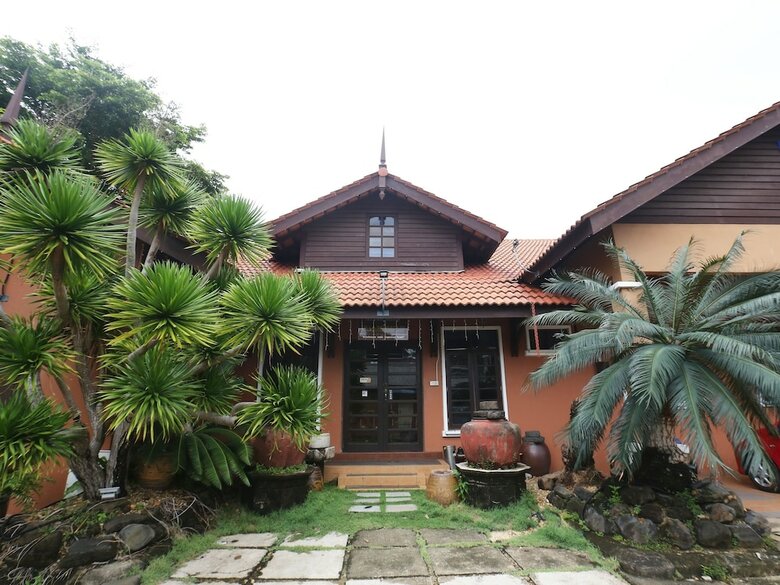 Hotel Oyo 89523 Villa Sri Mayang